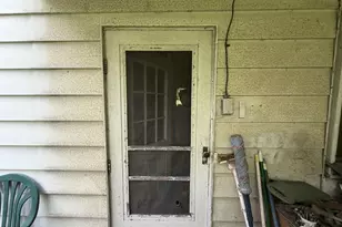 1001 W Main St, Plymouth, PA 18651 - Photo 8