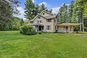 5241 Pocono Crest Rd, Pocono Pines, PA 18350 - Photo 2