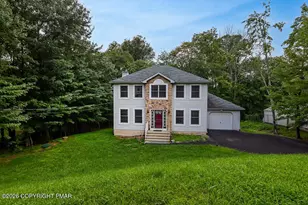1208 Falls Rd, Bushkill, PA 18324 - Photo 1