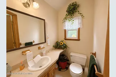  204 Pontiac Path, Pocono Lake, PA 18347 - Photo 8