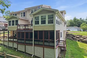 714 Garnet Ln, East Stroudsburg, PA 18301 - Photo 6