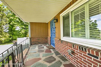  105 Vineyard Drive, Stroudsburg, PA 18360 - Photo 12
