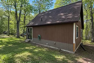 2111 Spring Dr, Bushkill, PA 18324 - Photo 28