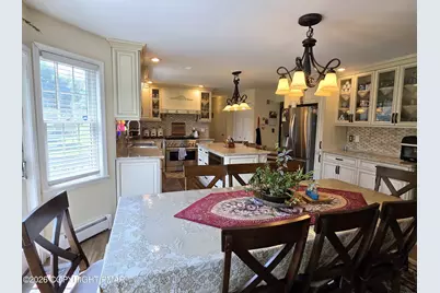  602 Little Mayfair Court, Stroudsburg, PA 18360 - Photo 20
