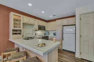 106 Laurelwoods Dr, Lake Harmony, PA 18624 - Photo 16