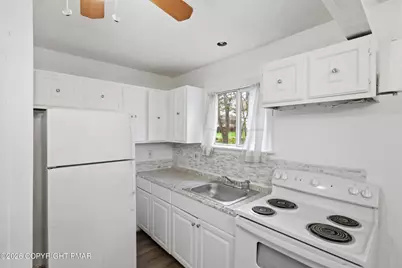  7171 Robinwood Drive, Tobyhanna, PA 18466 - Photo 12