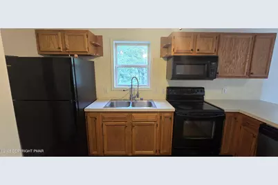  889 Country Place Drive, Tobyhanna, PA 18466 - Photo 14