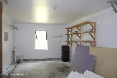  889 Country Place Drive, Tobyhanna, PA 18466 - Photo 38
