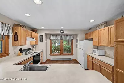  147 Pine Court, Tannersville, PA 18372 - Photo 20