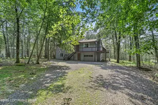19 Conservancy Ct, Covington Township, PA 18424 - Photo 2