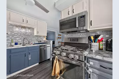  106 N Lobb Avenue, Pen Argyl, PA 18072 - Photo 38