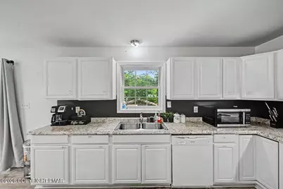  8440 Bear Trail Drive, Tobyhanna, PA 18466 - Photo 24