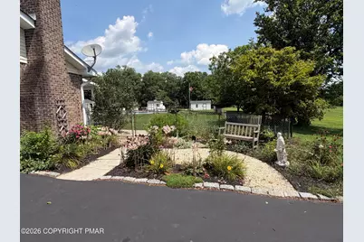  634 Gladys Drive, Nazareth, PA 18064 - Photo 6