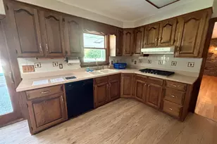 634 Gladys Dr, Nazareth, PA 18064 - Photo 10
