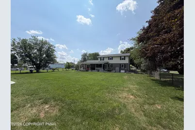  634 Gladys Drive, Nazareth, PA 18064 - Photo 2