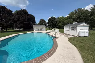 634 Gladys Dr, Nazareth, PA 18064 - Photo 12