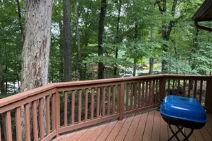 328 Crewe Ct, Bushkill, PA 18324 - Photo 16