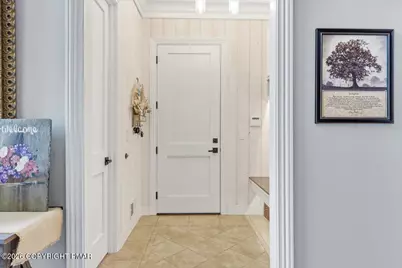  724 Silver Fox Lane, Stroudsburg, PA 18360 - Photo 22
