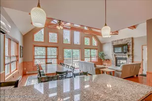 112 Pineknoll Dr, Lake Harmony, PA 18624 - Photo 8