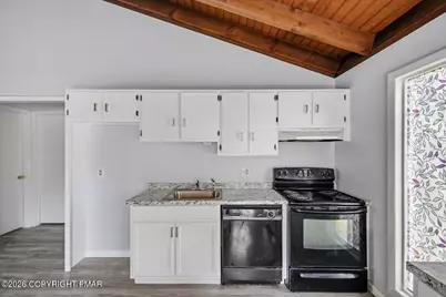  4774 Pine Ridge Drive, Bushkill, PA 18324 - Photo 8