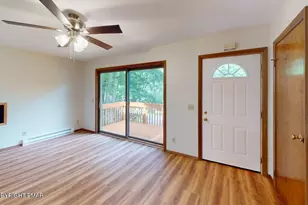 128 St Andrews Dr, East Stroudsburg, PA 18302 - Photo 4