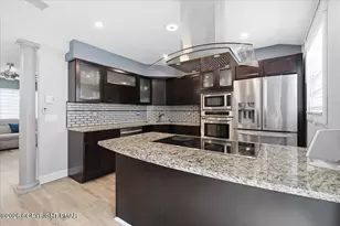 2434 Woodcrest Dr, East Stroudsburg, PA 18302 - Photo 10