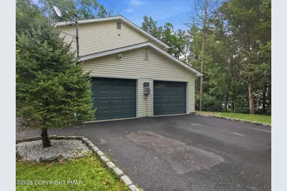  2434 Woodcrest Drive, East Stroudsburg, PA 18302 - Photo 38