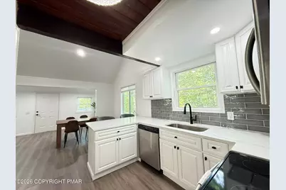  117 Clifton Drive, Bushkill, PA 18324 - Photo 10