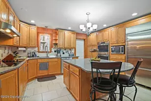 1016 Overlook Trl, Newfoundland, PA 18445 - Photo 16