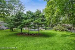122 Tamarack Trail, Pocono Summit, PA 18346 - Photo 4