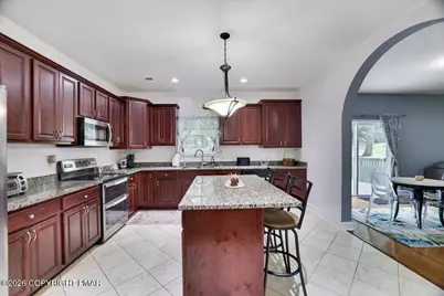  122 Tamarack Trail, Pocono Summit, PA 18346 - Photo 10