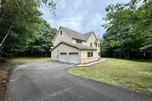 3116 Mountain Terrace Dr, Blakeslee, PA 18610 - Photo 4