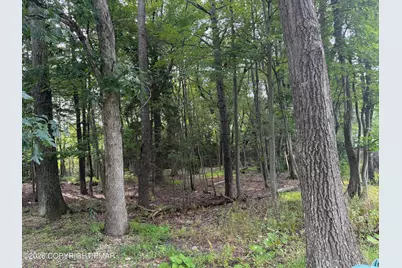  123 Stillwater Drive, Pocono Summit, PA 18346 - Photo 16