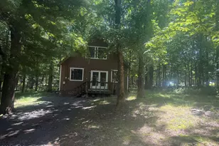 2111 Spring Dr, Bushkill, PA 18324 - Photo 28