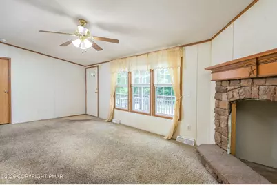  161 Buttonwood Court, East Stroudsburg, PA 18301 - Photo 10