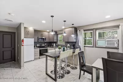  7901 Sleepy Hollow Drive, Tobyhanna, PA 18466 - Photo 12