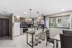 7901 Sleepy Hollow Dr, Tobyhanna, PA 18466 - Photo 12