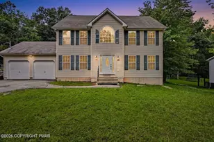 137 N Meckesville Rd, Albrightsville, PA 18210 - Photo 2