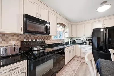  2029 W Walnut Street, Allentown, PA 18104 - Photo 18