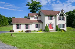 263 Waverly Dr, East Stroudsburg, PA 18302 - Photo 2