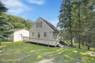 1333 Grand Mesa Dr, Effort, PA 18330 - Photo 1