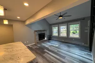 319 Hyland Dr, East Stroudsburg, PA 18301 - Photo 10