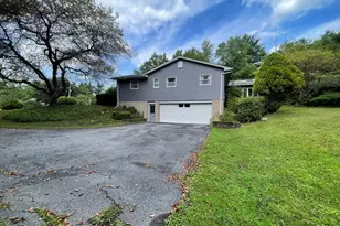 5130 Mountain View Dr, Stroudsburg, PA 18360 - Photo 8