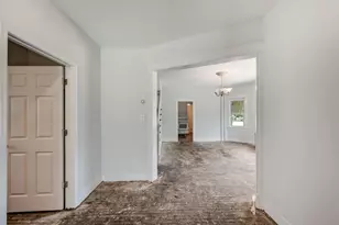1198 W Main St, Stroudsburg, PA 18360 - Photo 12