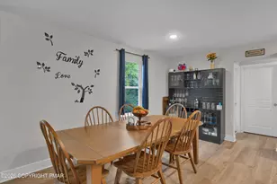 909 Oak St, Jim Thorpe, PA 18229 - Photo 10