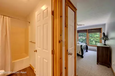  411 Hickory Drive, Tannersville, PA 18372 - Photo 20