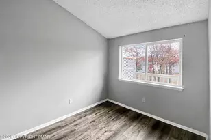 105 View Ct, Mount Pocono, PA 18344 - Photo 4