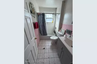  131-133 N 133 N Lincoln Avenue, Scranton, PA 18505 - Photo 16
