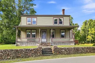 221 Upper Swiftwater Rd, Cresco, PA 18326 - Photo 8