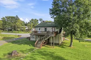 221 Upper Swiftwater Rd, Cresco, PA 18326 - Photo 12